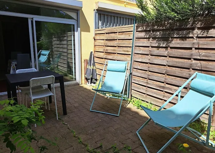 Cap City, Modeste Rez-de-jardin 500m Et Du Port *