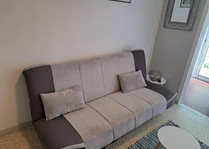 Cap City, Modeste Rez-de-jardin 500m Et Du Port