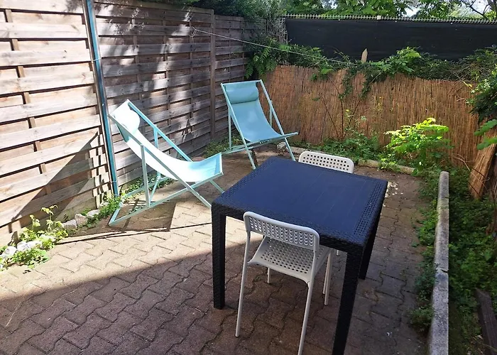 Cap City, Modeste Rez-de-jardin 500m Et Du Port * Agde